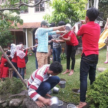 Bumi Cikeas Sentul Bogor Hotel Ngoại thất bức ảnh