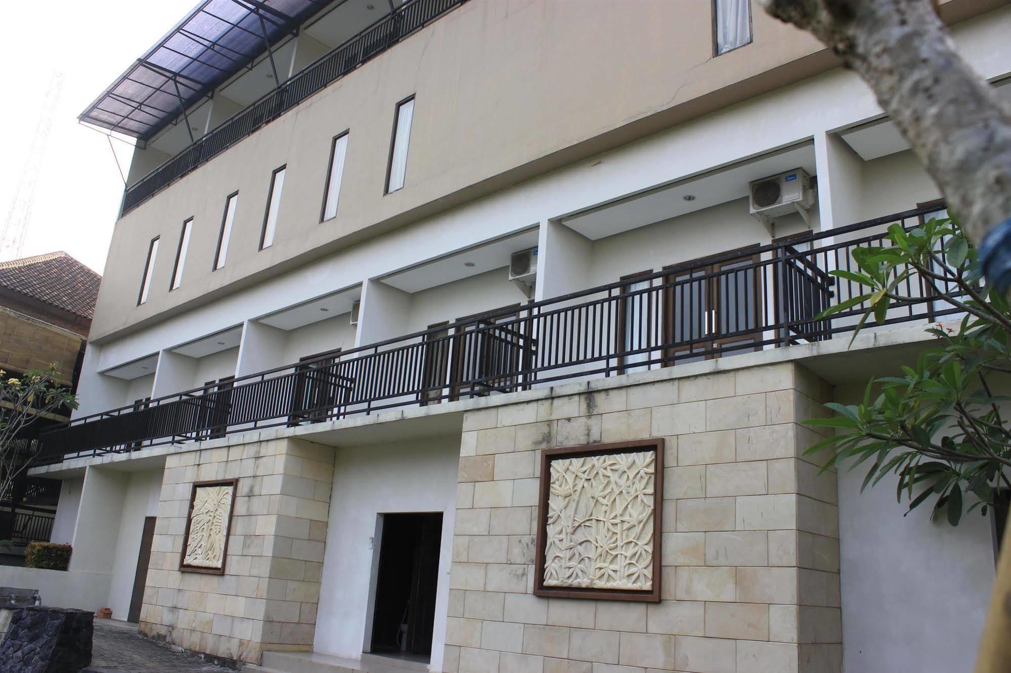 Bumi Cikeas Sentul Bogor Hotel Ngoại thất bức ảnh