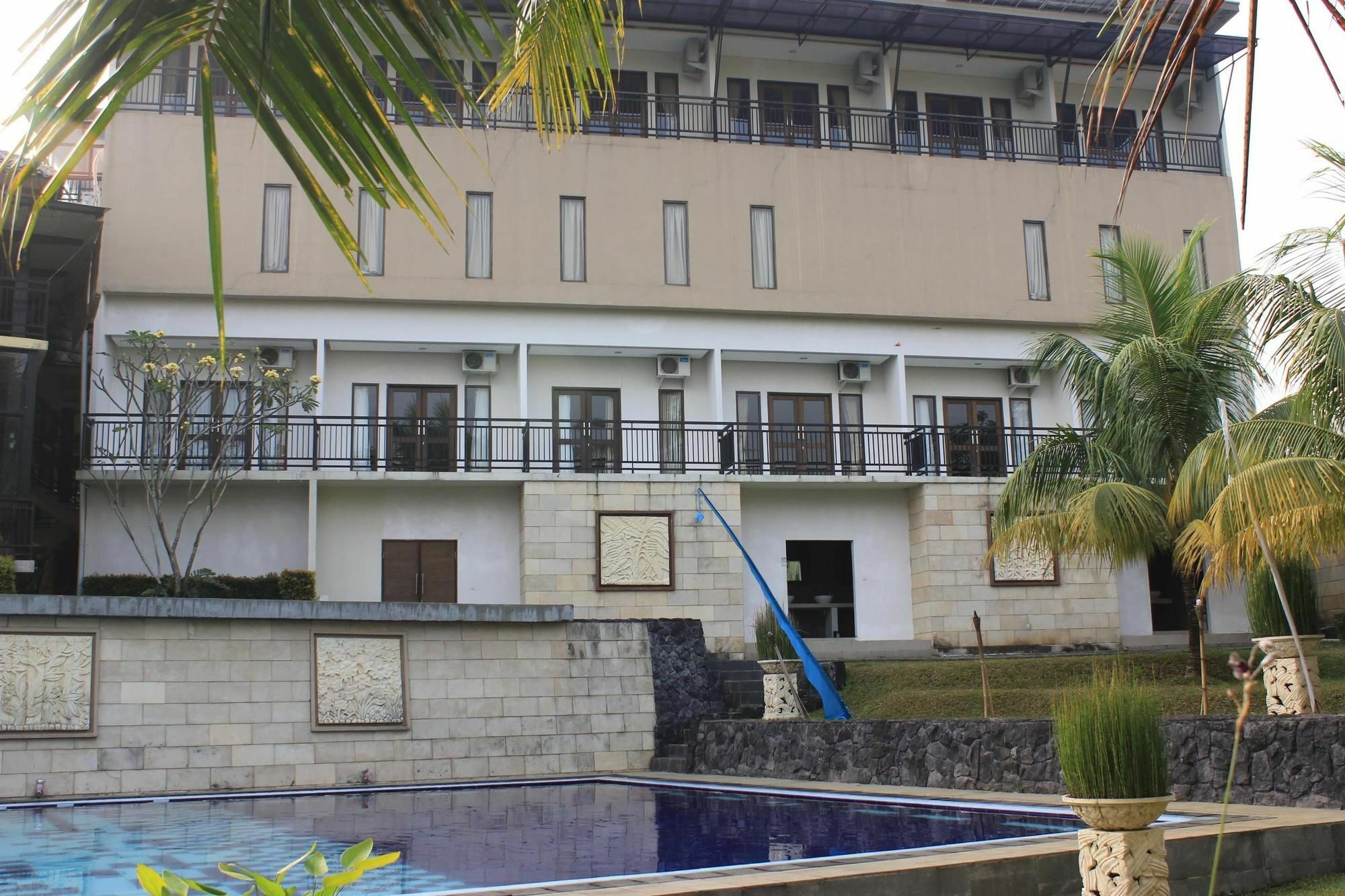 Bumi Cikeas Sentul Bogor Hotel Ngoại thất bức ảnh